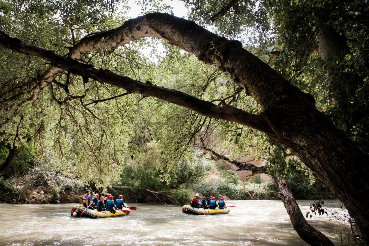 Camping Centro De Ocio Alúa Rafting *